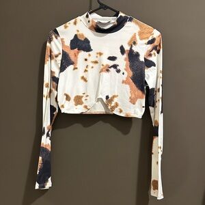 NWT MED Stylish Women's Long Sleeve Crop Top - Multicolor